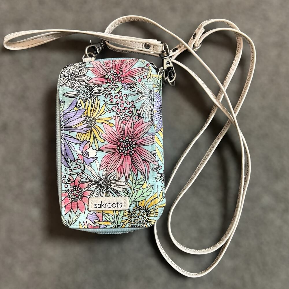 Sakroots Artist Circle Crossbody Floral Wristlet Wallet Zip Around Purse Travel